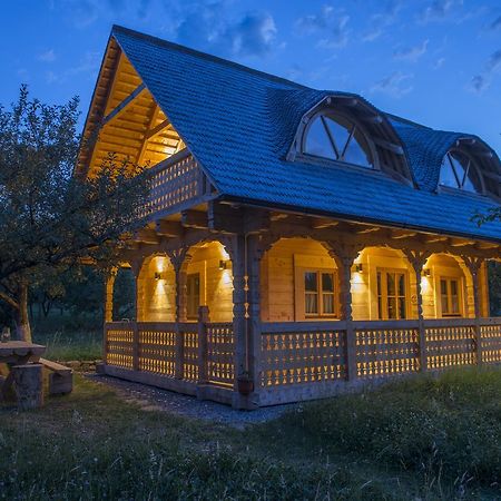 Magnolia Resort Chalets Vişeu de Sus Екстериор снимка