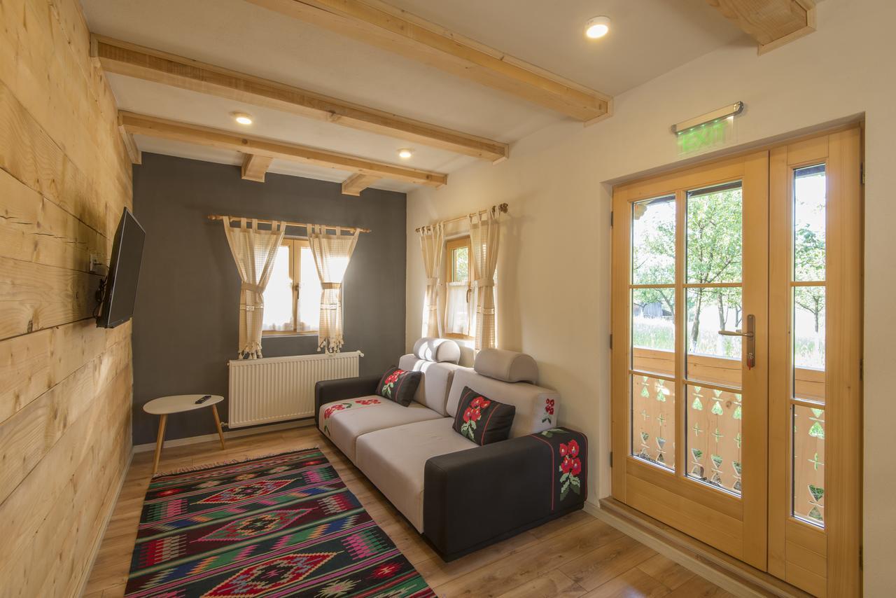 Magnolia Resort Chalets Vişeu de Sus Екстериор снимка
